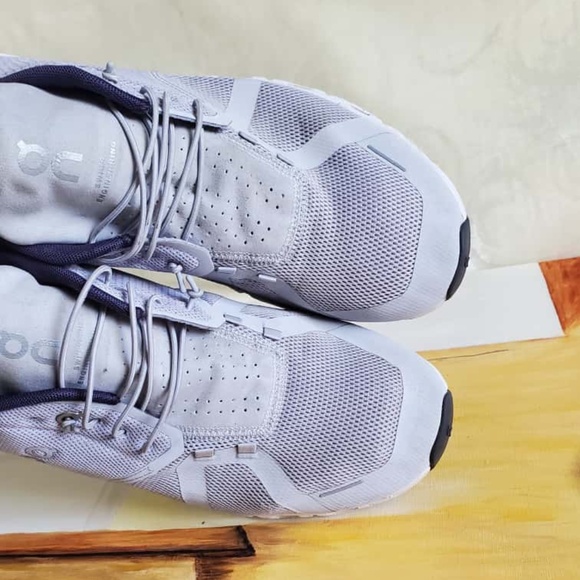 On Cloud 5 Athletic White/Purple Mesh Running Shoes Men’s Size 12.5 main image 4